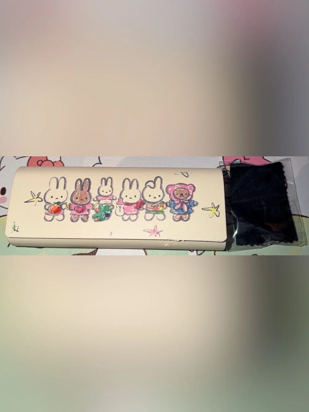 🐰New with minor scuff bunny reading glasses/slim sunglasses case - Picture 4 of 5